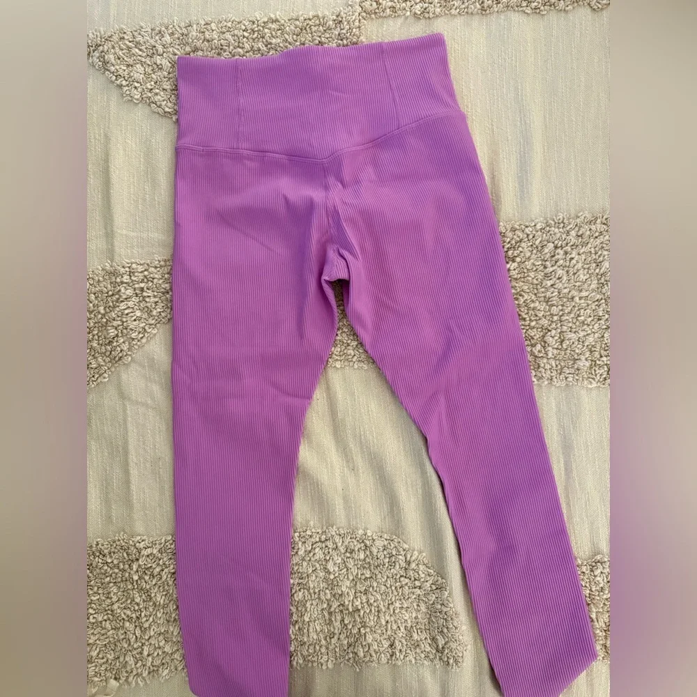 Athleta elation rib tight Aurora purple/pink size L‎ leggings